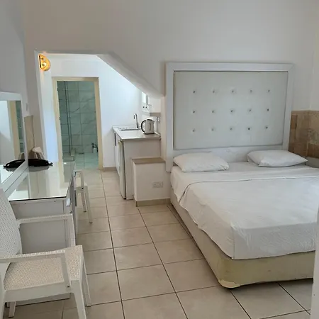 Hotel Pine Bay Club (adults Only)