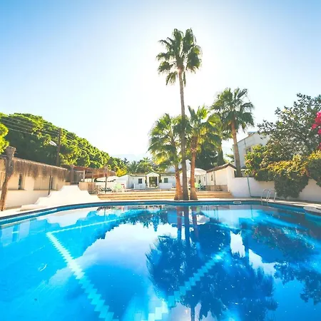 Pine Bay Club 3*