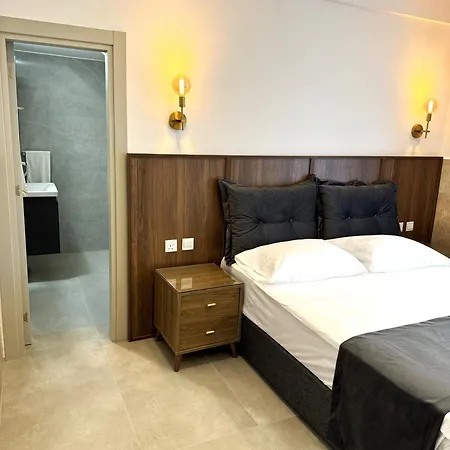 מלון Pine Bay Club (adults Only)