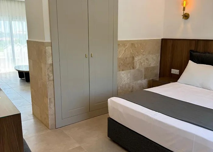 Pine Bay Club (adults Only) Hotell Karavas (Northern Cyprus)