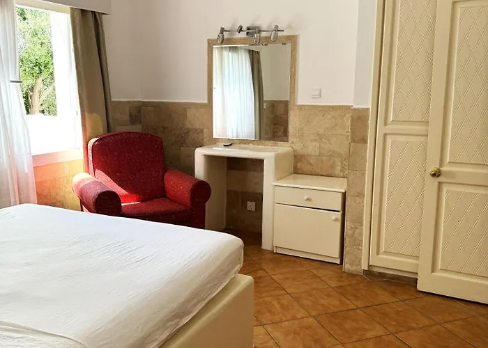 Pine Bay Club (adults Only) Hotell