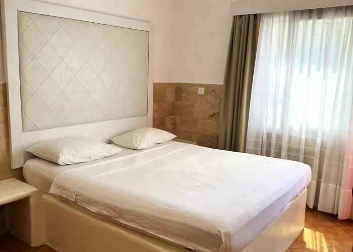 Pine Bay Club (adults Only) Hotel Karavas (Northern Cyprus)